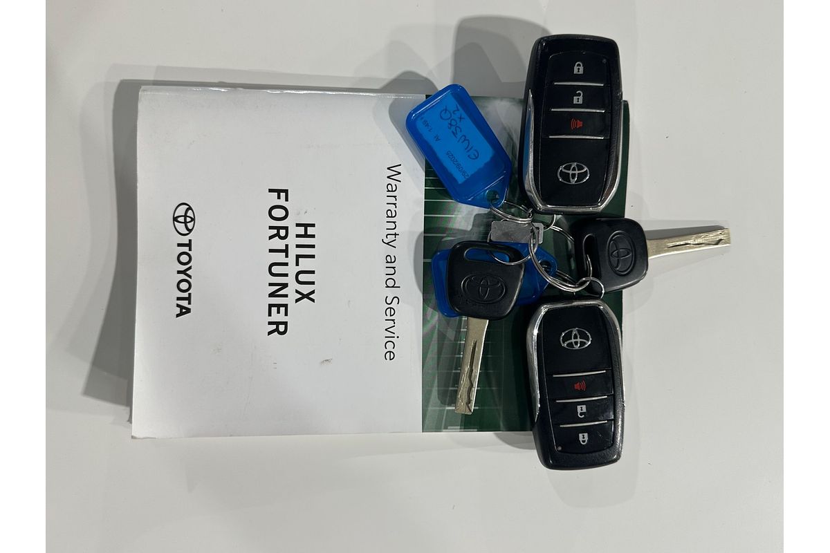 2020 Toyota Hilux SR5 GUN126R 4X4