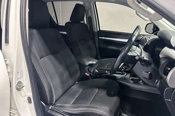 2020 Toyota Hilux SR5 GUN126R 4X4