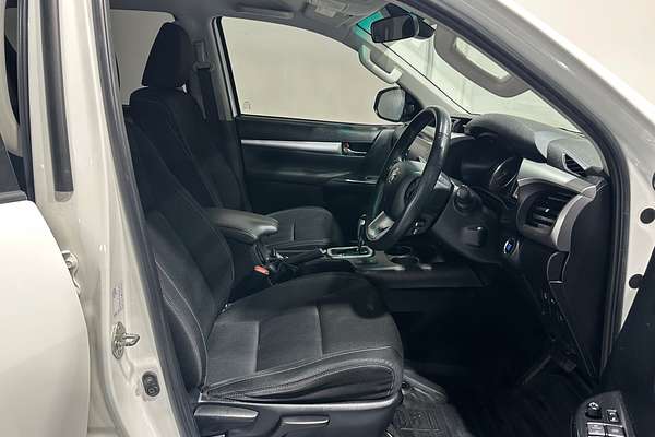 2020 Toyota Hilux SR5 GUN126R 4X4