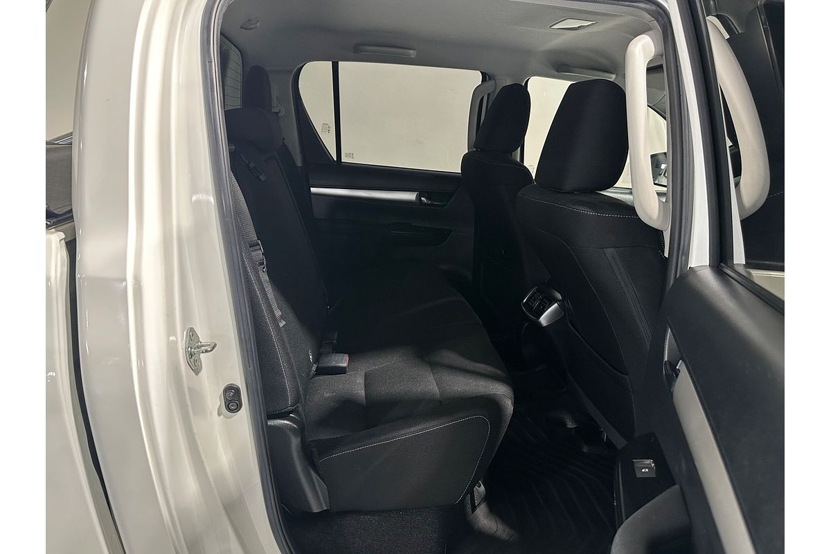 2020 Toyota Hilux SR5 GUN126R 4X4