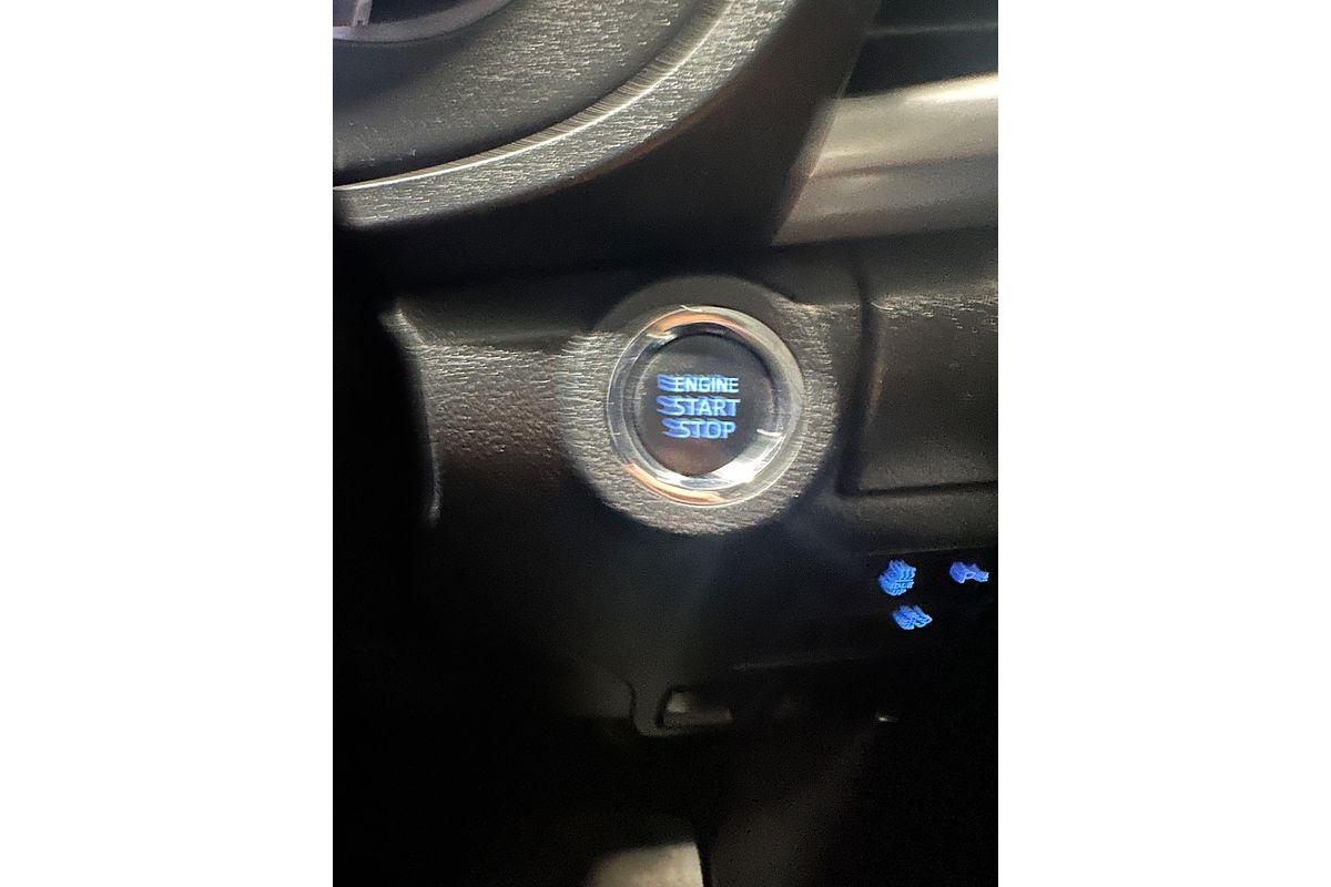 2020 Toyota Hilux SR5 GUN126R 4X4