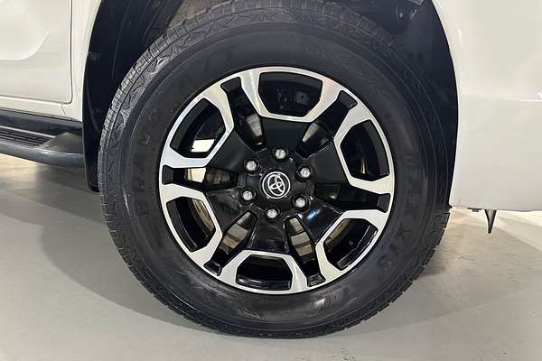 2020 Toyota Hilux SR5 GUN126R 4X4