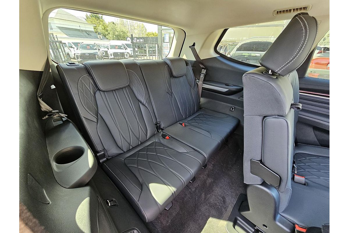 2025 LDV D90 Executive SV9A