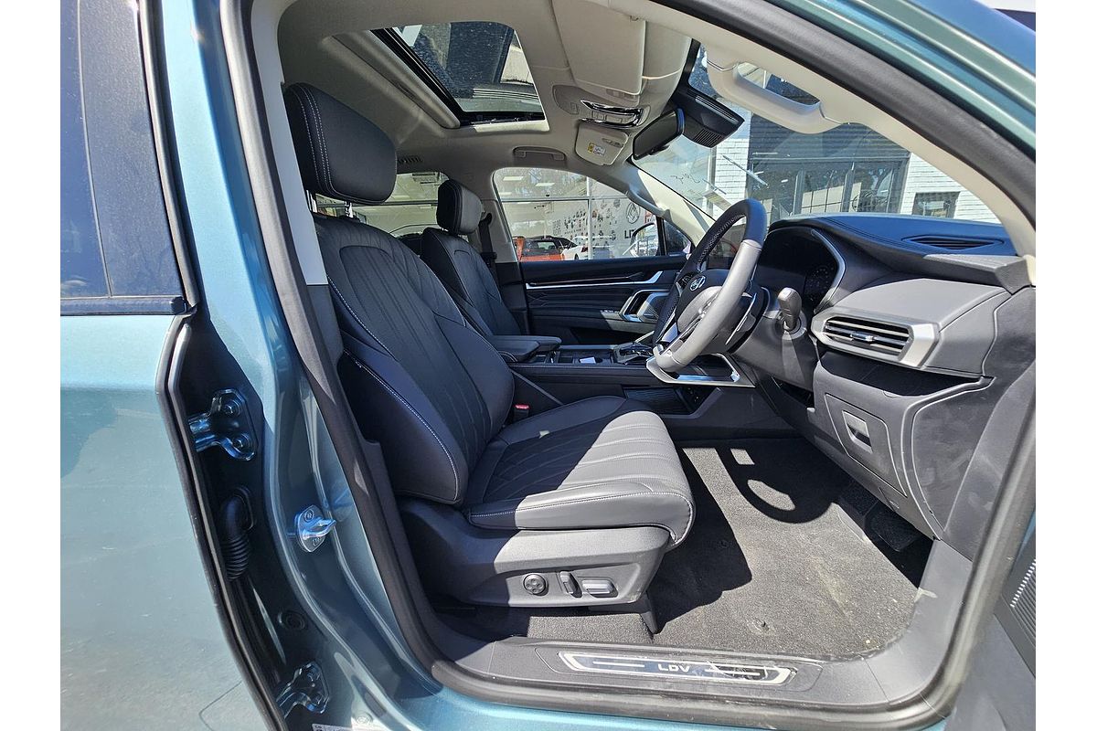 2025 LDV D90 Executive SV9A