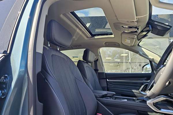 2025 LDV D90 Executive SV9A
