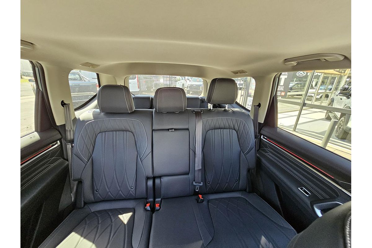 2025 LDV D90 Executive SV9A