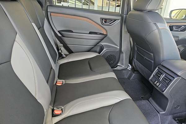2025 Subaru Forester Hybrid Sport S6
