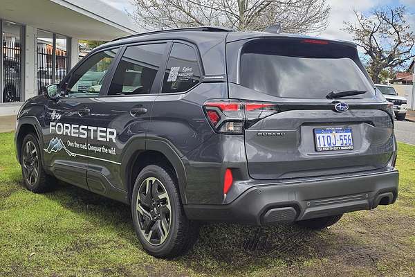 2025 Subaru Forester Touring S6