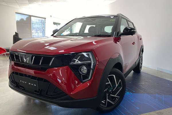 2025 Mahindra XUV3XO AX7L