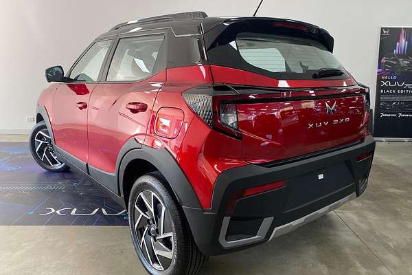 2025 Mahindra XUV3XO AX7L