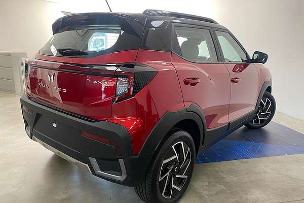 2025 Mahindra XUV3XO AX7L