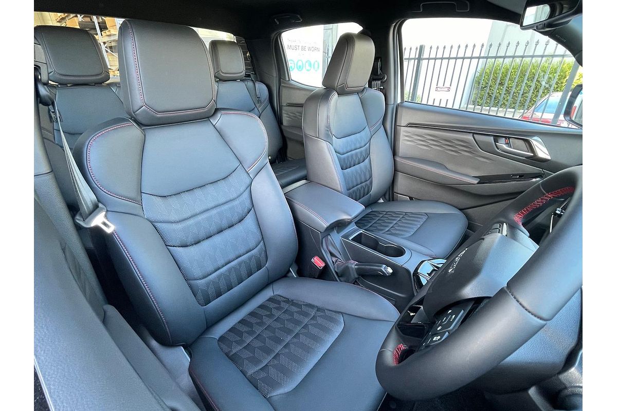 2025 Isuzu D-MAX X-TERRAIN 4X4