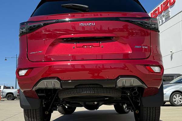 2025 Isuzu MU-X LS-T