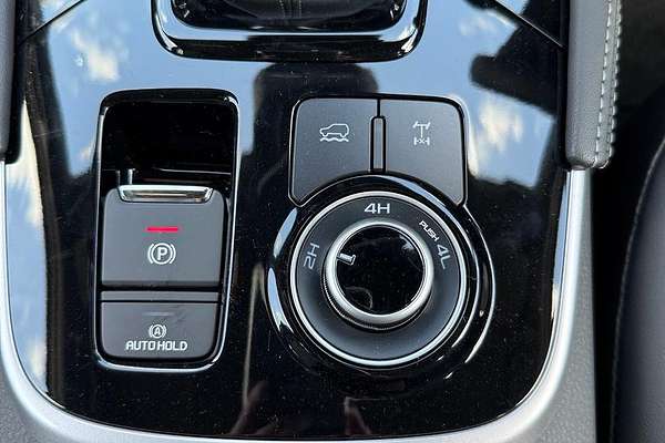 2025 Isuzu MU-X LS-T