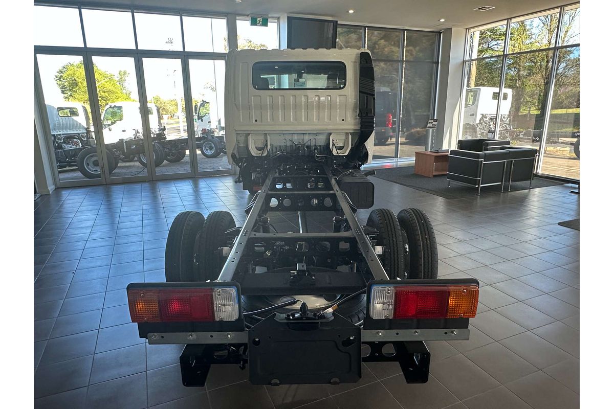 2024 Hino 300 Series 617 Crew 4x2 LWB