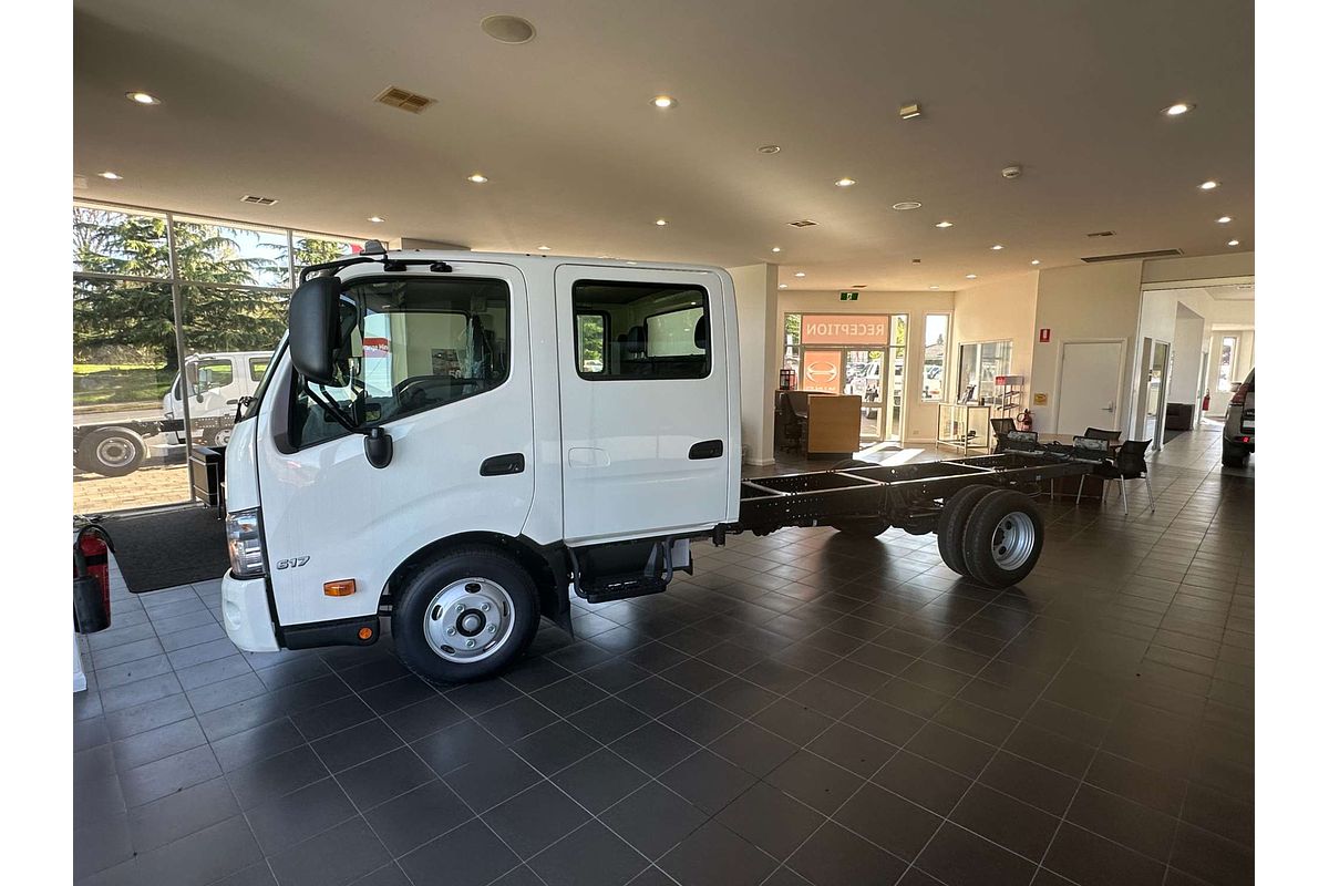 2024 Hino 300 Series 617 Crew 4x2 LWB