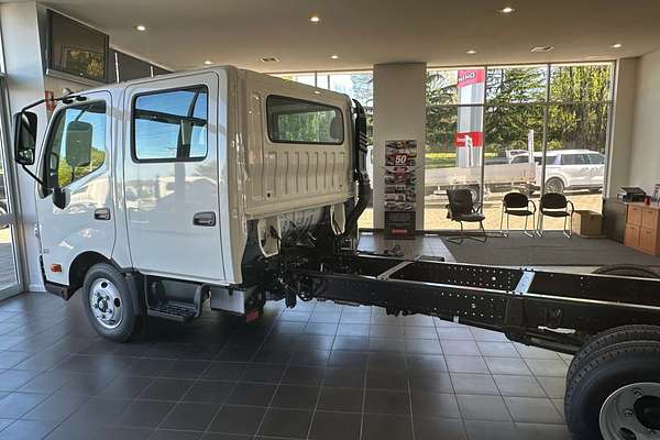 2024 Hino 300 Series 617 Crew 4x2 LWB