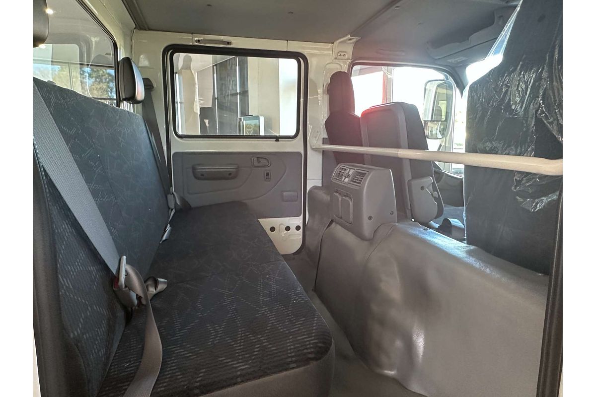 2024 Hino 300 Series 617 Crew 4x2 LWB