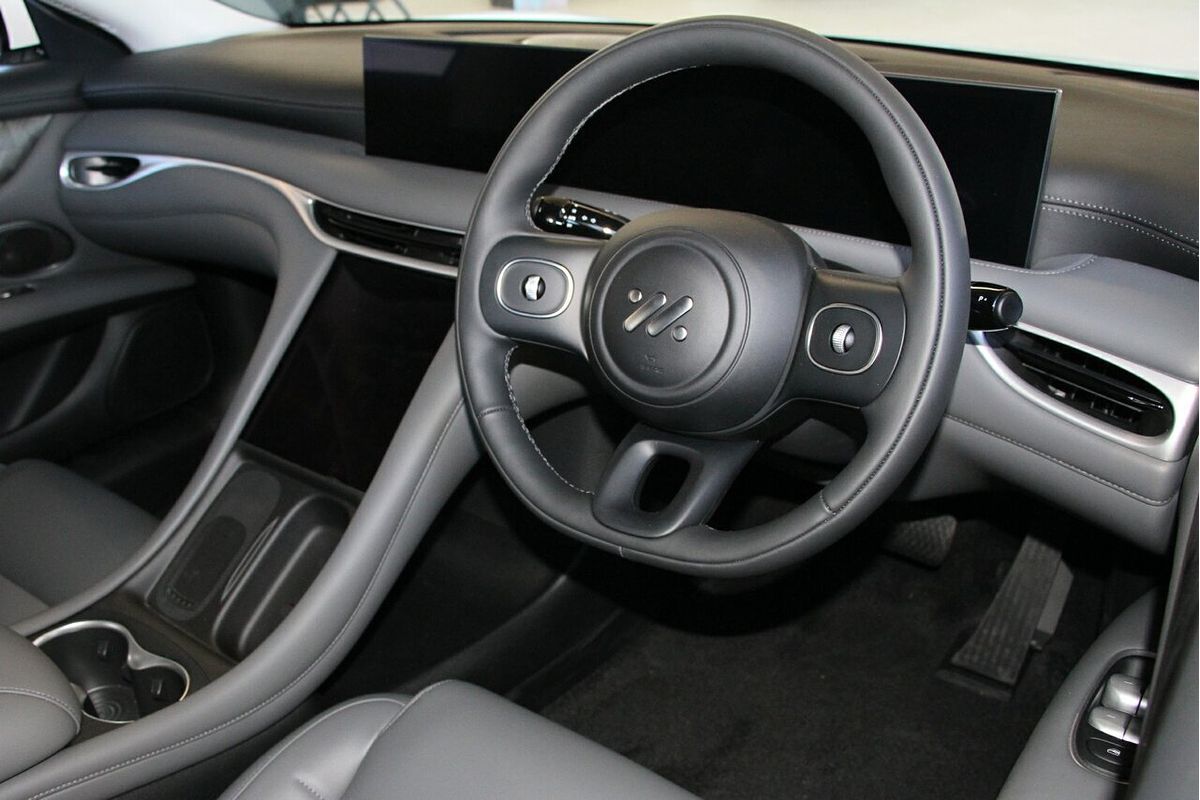 2025 MG IM5 Performance P12L