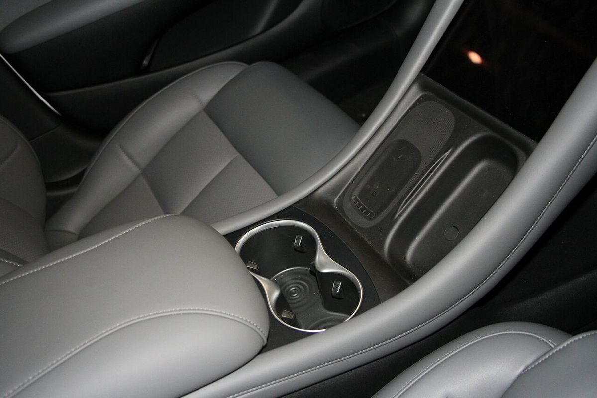 2025 MG IM5 Performance P12L