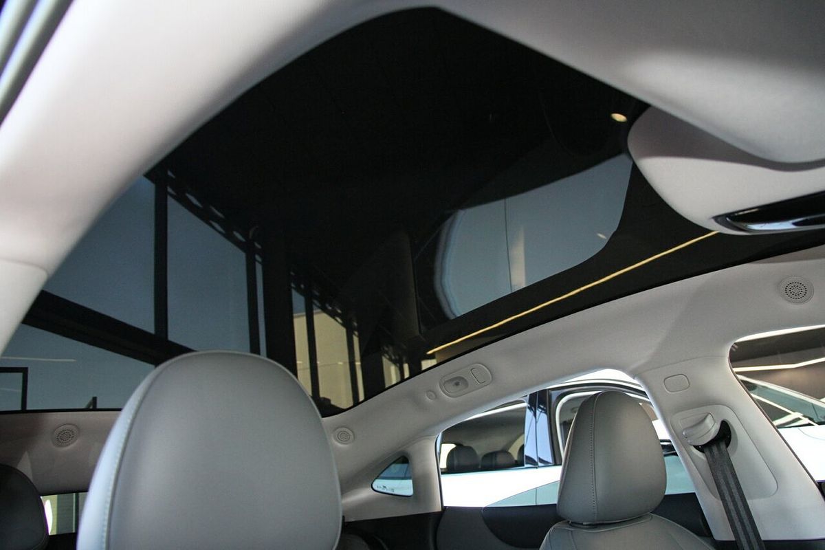 2025 MG IM5 Performance P12L