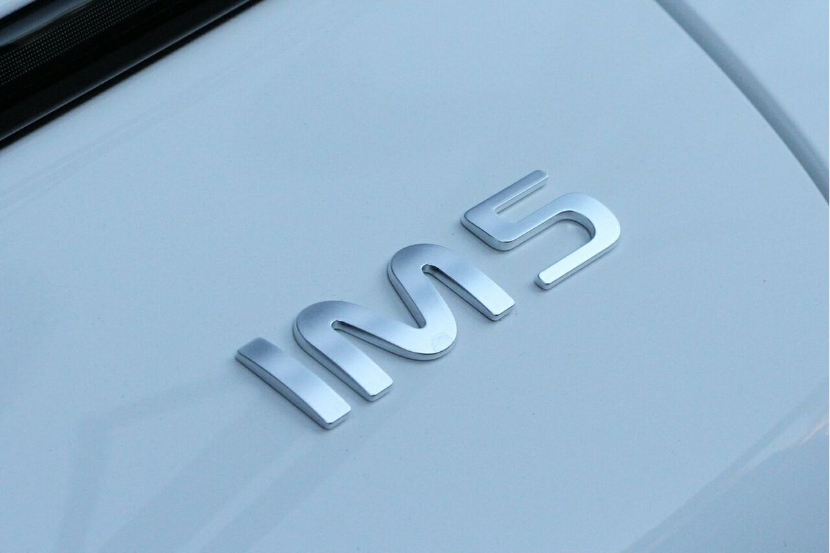 2025 MG IM5 Performance P12L