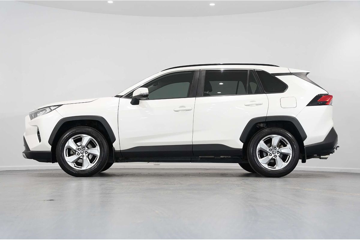 2020 Toyota RAV4 GXL MXAA52R