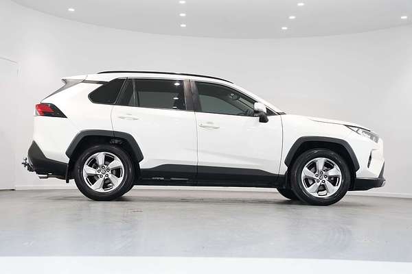2020 Toyota RAV4 GXL MXAA52R