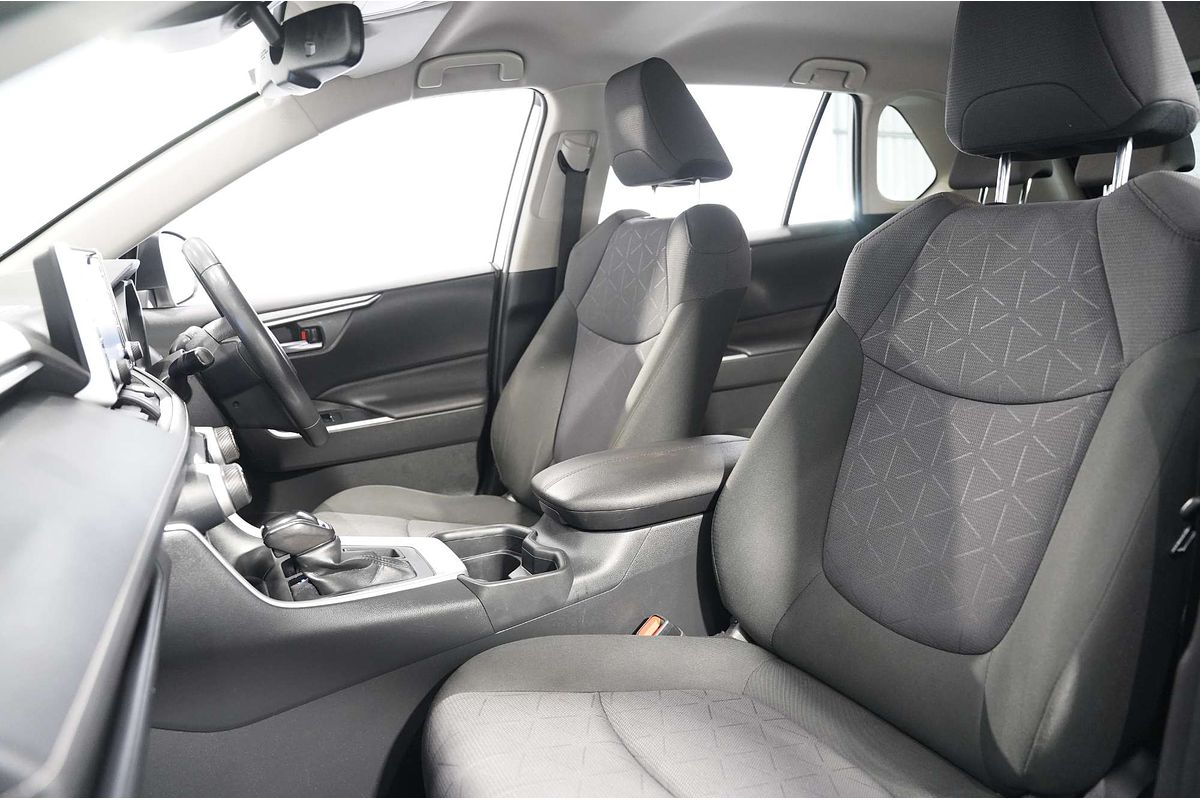 2020 Toyota RAV4 GXL MXAA52R