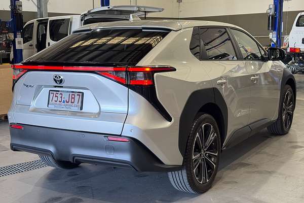 2023 Toyota bZ4X XEAM10R