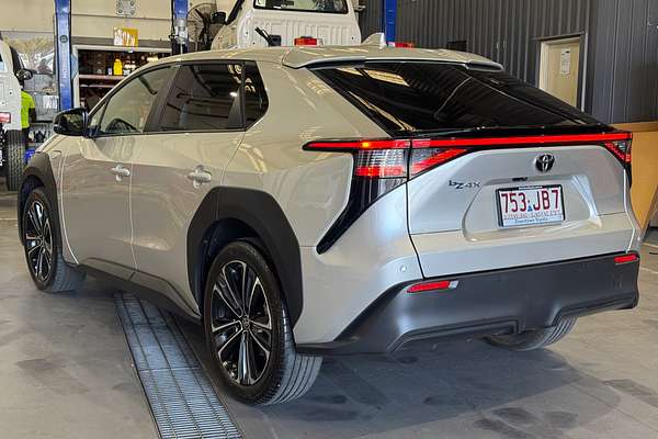 2023 Toyota bZ4X XEAM10R