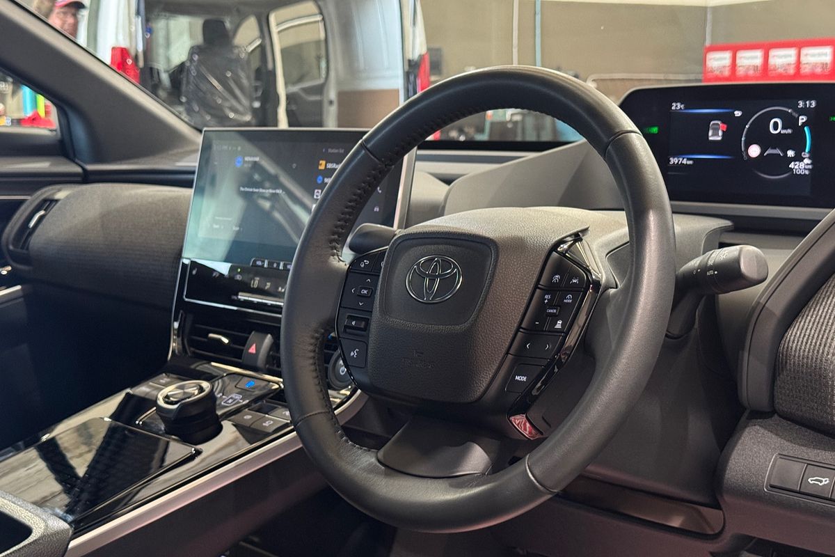 2023 Toyota bZ4X XEAM10R