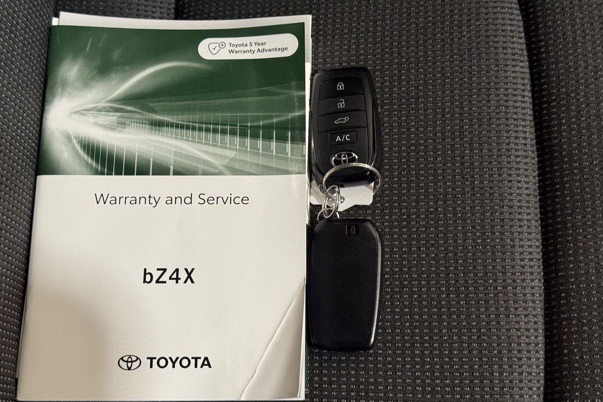 2023 Toyota bZ4X XEAM10R