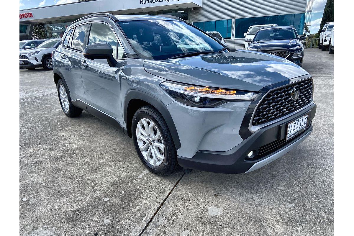 2024 Toyota Corolla Cross GXL MXGH10R