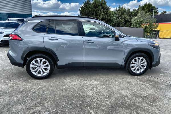 2024 Toyota Corolla Cross GXL MXGH10R