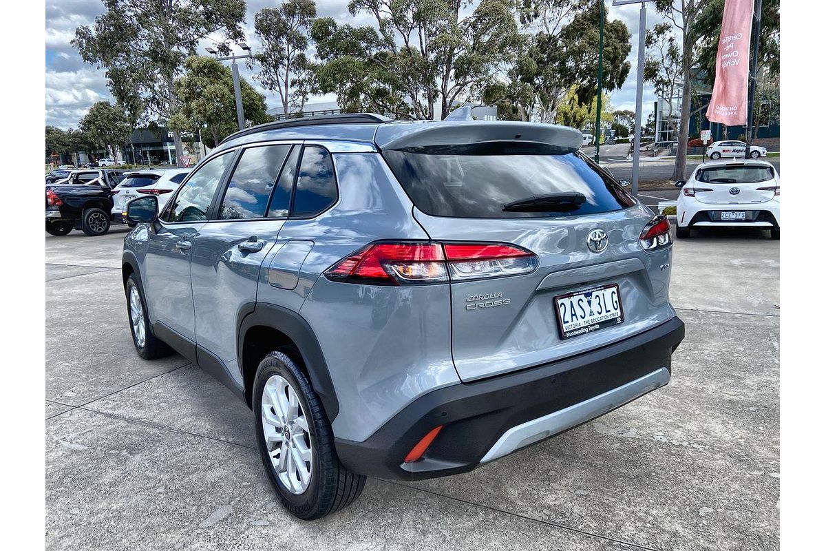 2024 Toyota Corolla Cross GXL MXGH10R