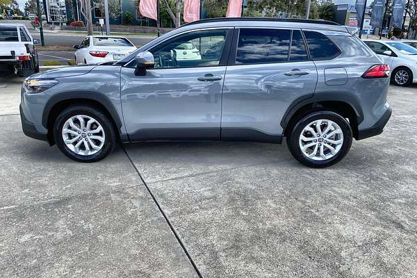 2024 Toyota Corolla Cross GXL MXGH10R