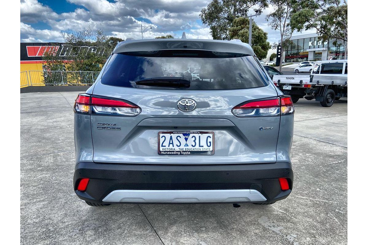2024 Toyota Corolla Cross GXL MXGH10R