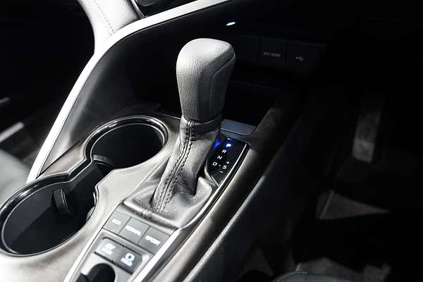 2021 Toyota Camry Ascent AXVH70R
