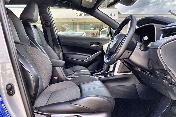 2024 Toyota Corolla Cross GXL MXGH10R