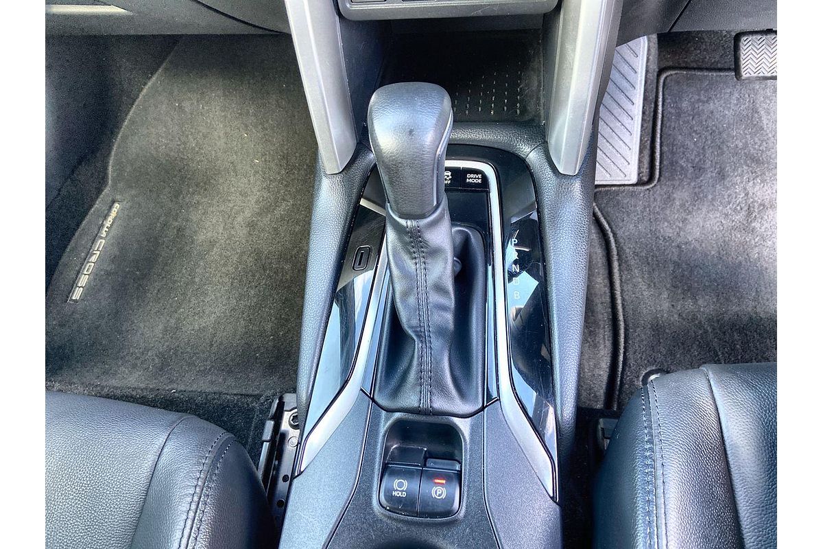2024 Toyota Corolla Cross GXL MXGH10R