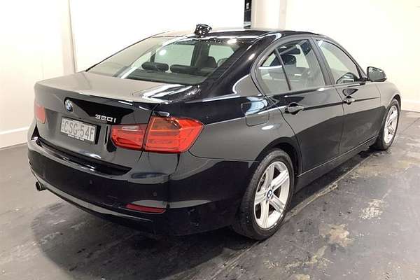 2014 BMW 3 Series 320i F30