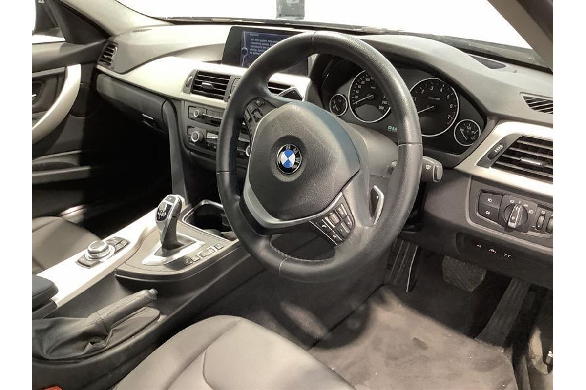 2014 BMW 3 Series 320i F30