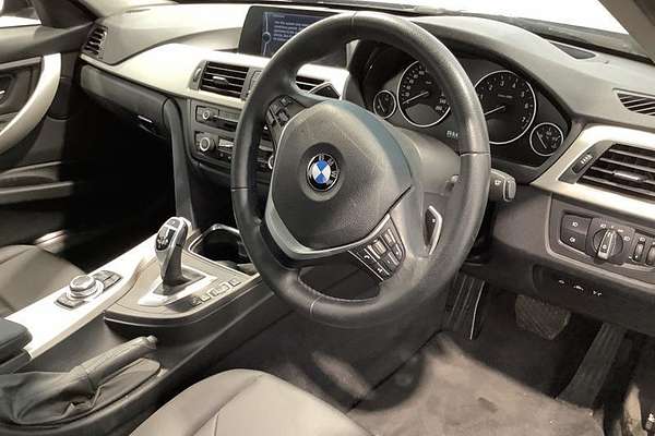 2014 BMW 3 Series 320i F30