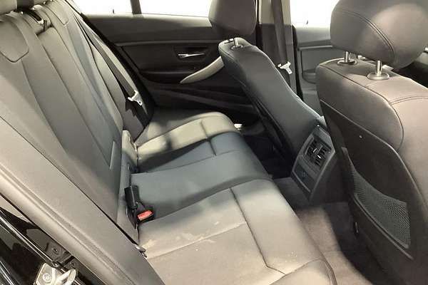 2014 BMW 3 Series 320i F30