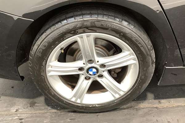 2014 BMW 3 Series 320i F30