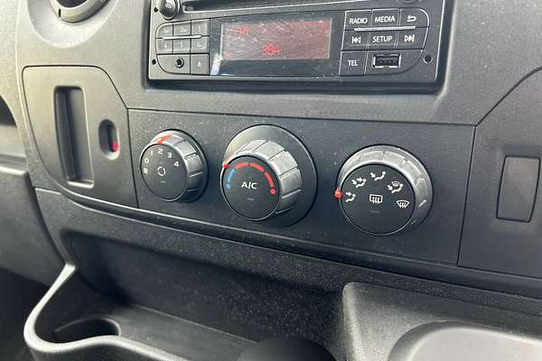 2018 Renault Master X62 LWB Mid Roof