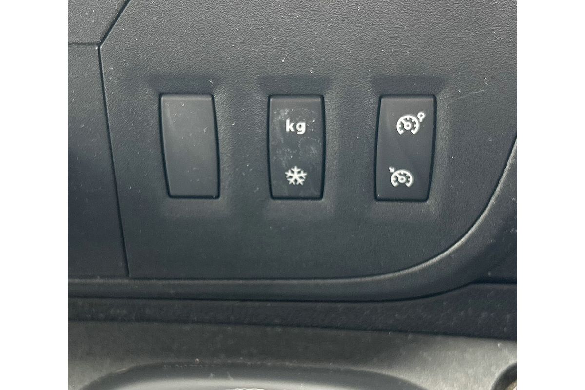 2018 Renault Master X62 LWB Mid Roof