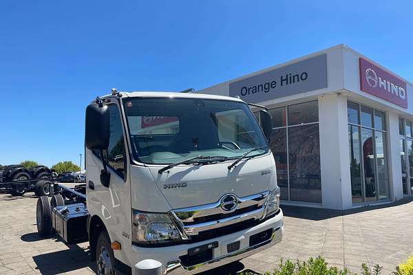 2025 Hino 300 Series