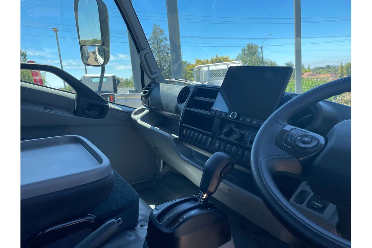 2025 Hino 300 Series